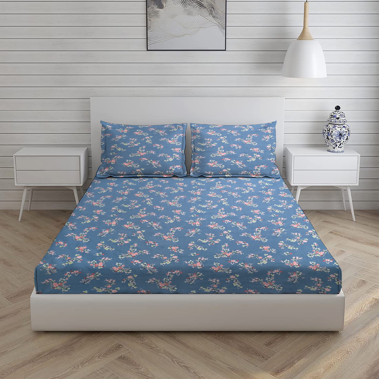 Floral Design Double Bed Set with Bedsheet and 2 Pillow Covers